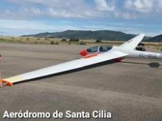 Los pilotos más jóvenes de vuelo sin motor se forman en el aeródromo de Santa Cilia