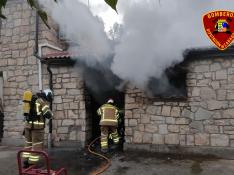 Sofocado un incendio en una vivienda de Pinsoro.