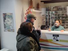 Una imagen de las mascarillas transparentes que usará el personal de Daroca y otras oficinas de turismo de la comarca.