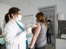 Aragón retoma la vacunación con Astrazeneca: foto del centro de salud de La Almozara