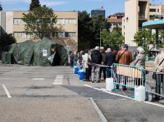 Comienza la vacunación de Janssen en Aragón: carpa del Hospital Clínico de Zaragoza