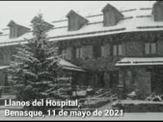 La nieve vuelve a Llanos del Hospital, en Benasque, en plena primavera