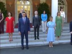 Así ha sido la foto de familia del nuevo Gobierno tras la remodelación de Sánchez