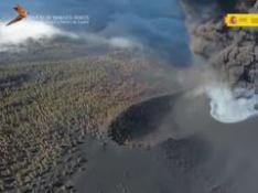 El volcán de Cumbre Vieja no da señales de agotamiento en esta tercera semana de erupción