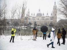La borrasca Filomena dejó en Zaragoza estampas muy navideñas. Nieve. Basílica del Pilar. gsc