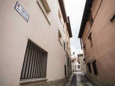 Una calle de Bronchales (Teruel)
