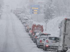 Fotos del temporal de nieve, que cubre las carreteras en el Pirineo
