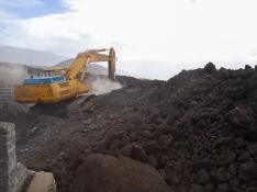 Comienzan los trabajos en Tazacorte para acceder a zonas aisladas por la lava.
