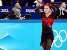 Kamila Valíeva durante los Juegos Olímpicos de Invierno 2022