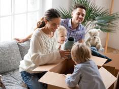 Las familias compuestas por padres de entre 40 y 50 años son el perfil más habitual de comprador.