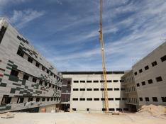 En imágenes | Lambán visita las obras del futuro hospital de Teruel
