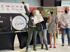 Tatiana Gavrila y Corina Rojas, del Mas´ Torres, ganadoras en la categoría de cachopos de carne del resto de España