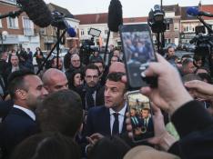Macron de visita en Carvin, al norte de Francia, este lunes