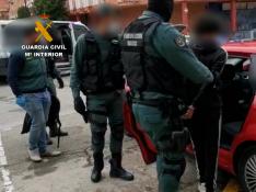 La Guardia Civil detiene en Madrid a tres menores a la banda juvenil 'Los Trinitarios' por el intento de homicidio el pasado mes de noviembre.
