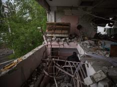 Una escuela destruida por misiles rusos en Járkov.