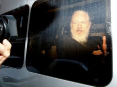Foto de archivo de Assange cuando fue detenido