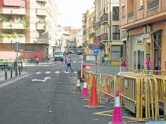 Primeros trabajos de la reforma integral de la calle de Sixto Celorrio, este martes