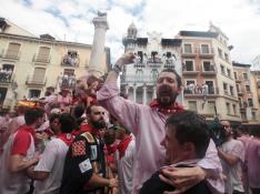 La Vaquilla en Teruel: así estalla la fiesta cada año con la puesta del pañuelo al Torico