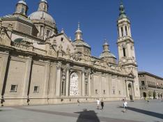 Zaragoza en agosto. Basílica del Pilar. Plaza del Pilar. gsc