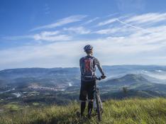 Los ciclistas han disfrutada de parajes como la Sierra del Águila.