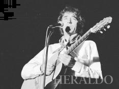 Serrat en Zaragoza concierto en La Romareda en el 83