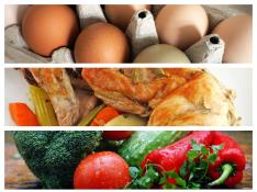 Huevos camperos, conejo, verduras y ave, la cesta de la compra de Consumo.