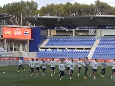 La selección española sub-21 ha entrenado en El Alcoraz donde el martes se mide a Noruega.