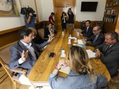 El consejero delegado de Thermowaste ha explicado su proyecto a la consejera de Economía del Gobierno de Aragón.