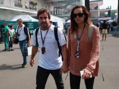 Fernando Alonso esta mañana en México junto a su novia, Linda Morselli.