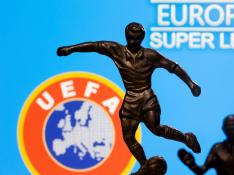 La UEFA se opone a los planes de la Superliga.