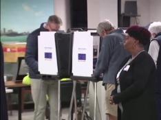 Comienza el recuento de votos de las elecciones de medio mandato en EEUU