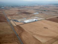 Foto aérea del centro de datos en Villanueva de Gállego en cuyo entorno la DGA urbanizará un polígono tecnológico