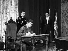 Como cadete en la Academia General Militar, don Felipe recibió, en el Salón del Trono, la Medalla de las Cortes de Aragón un 10 de mayo de 1986 a manos de Antonio Embid, presidente de las Cortes.