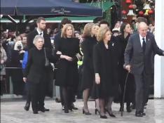 La familia real acude al funeral de Constantino II de Grecia