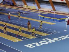 La renovada pista de atletismo del Palacio de Deportes de Zaragoza, sede del Campeonato de Aragón sub-23 y de pruebas combinadas.