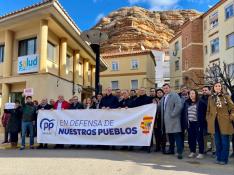 El presidente del PP Aragón, Jorge Azcón, ha visitado la localidad turolense de Alcorisa