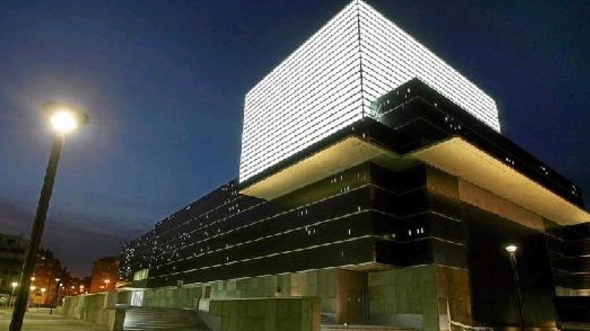 Palacio De Congresos, Concursos Oficiales