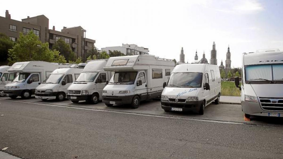 La Proliferación De Caravanas Que Pernoctan En La Calle Preocupa A Los ...