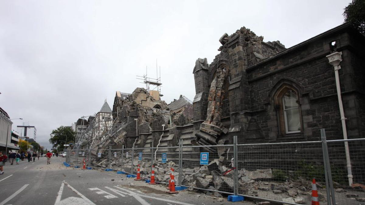 Новая зеландия землетрясение. Крайстчерч землетрясение 2011. Землетрясение в новой Зеландии 2011. Землетрясение в Крайстчерче (июнь 2011).