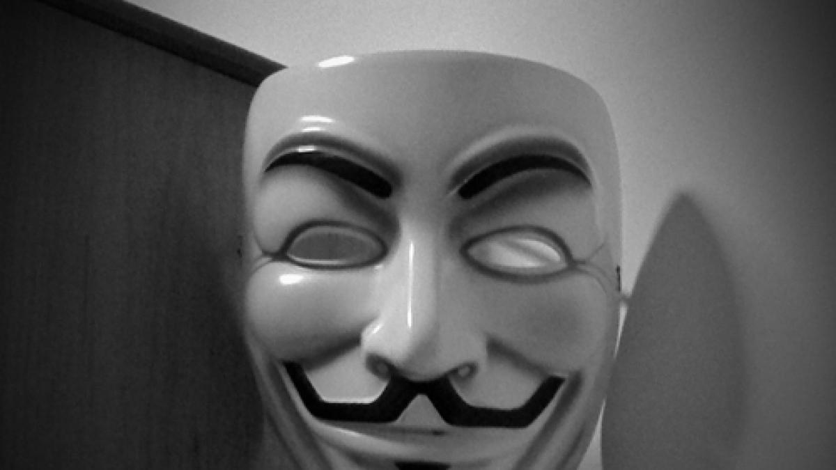 Reparador preocupación adolescentes Anonymous, Warner y el negocio de las máscaras de 'V de Vendetta'