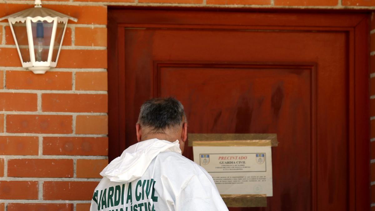 ?La Guardia Civil halló hachas y un machete de carnicero en la casa de