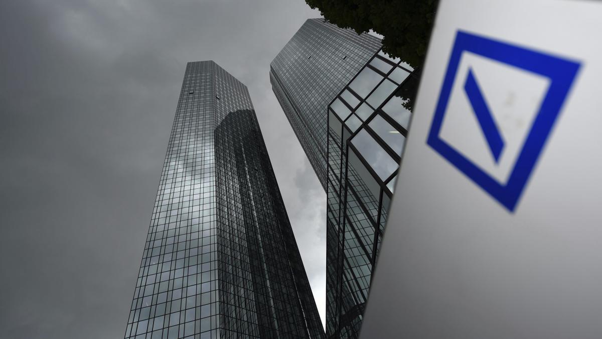 El Deutsche Bank anuncia que recortará miles de puestos de trabajo