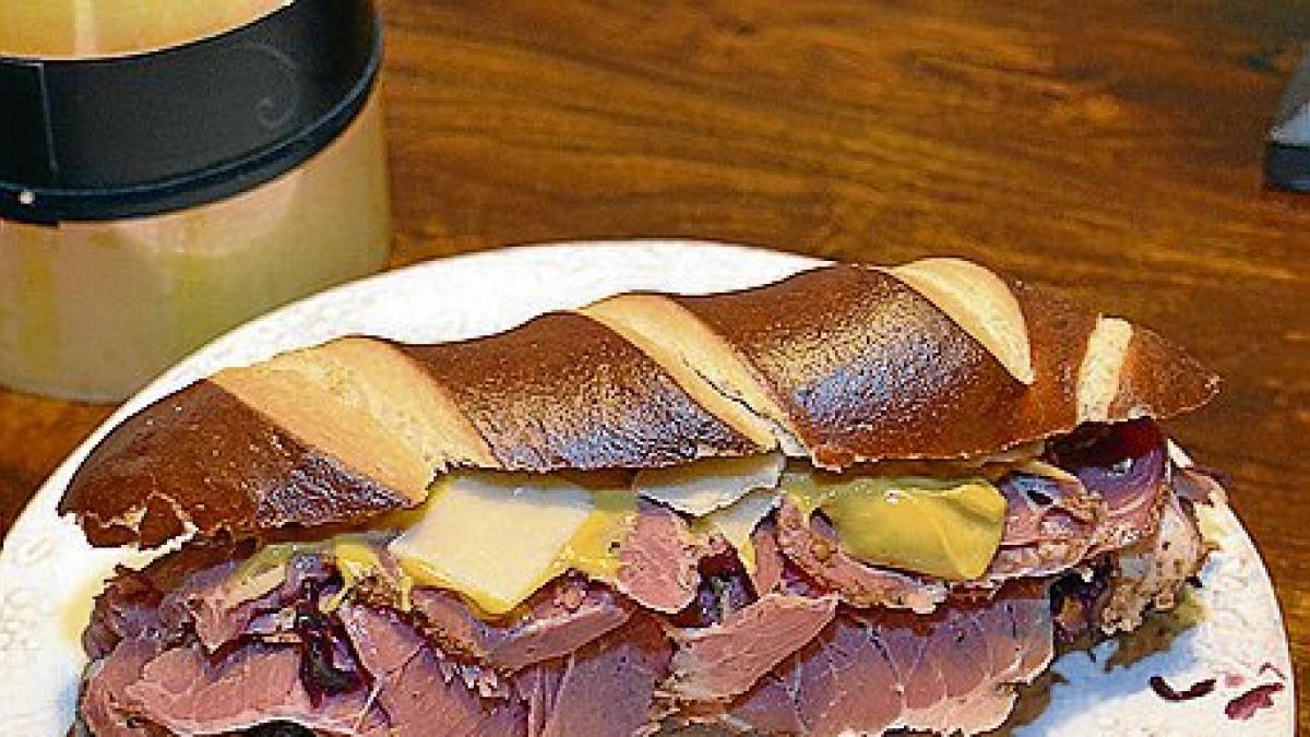 Receta de bocadillo de pastrami de buey con mostaza de miel Recetas en Heraldo.es