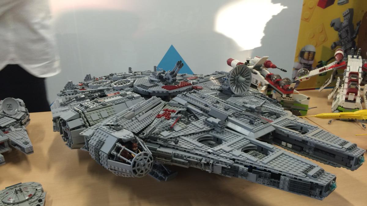 Héroes y villanos hechos con piezas de Lego