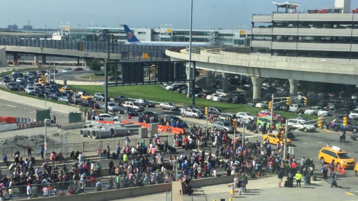 Evacúan Una Terminal Del Aeropuerto Jfk De Nueva York Por Una Falsa Alarma Noticias De