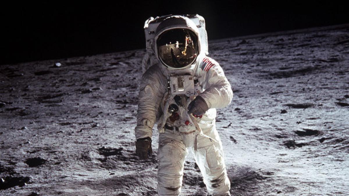 Tener una base en la luna y actividad en ella, retos de la carrera espacial