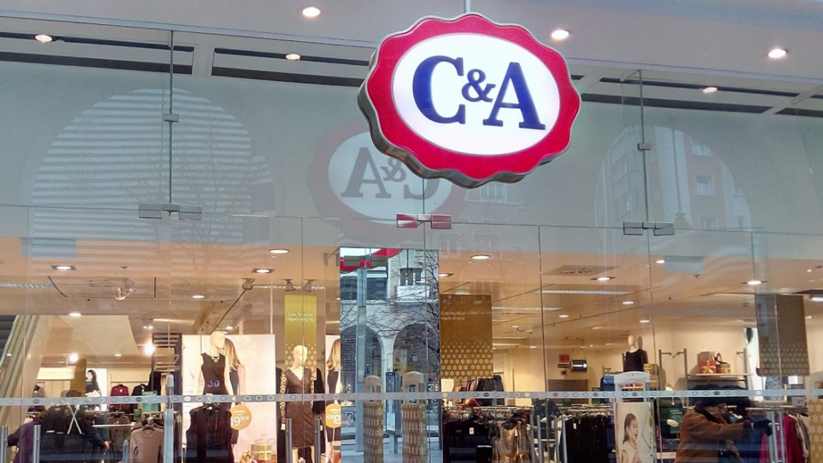 C&A inicia un ERE para casi 90 empleados con el cierre de cinco tiendas en  España