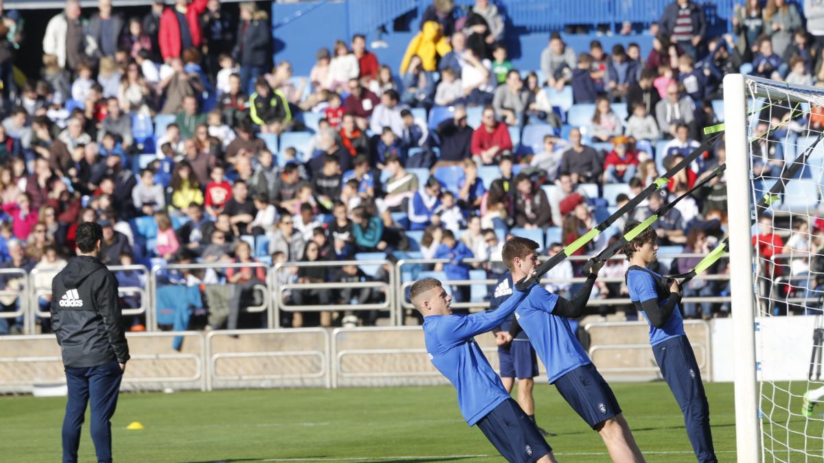 Entrenamiento de puertas abiertas del Real Zaragoza Imágenes