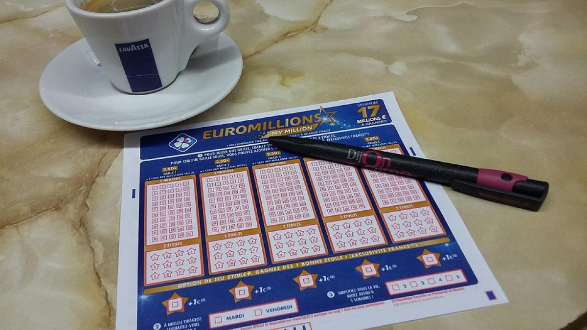 Comprobar Sorteo Euromillones del martes 1 de octubre. Bote de 190