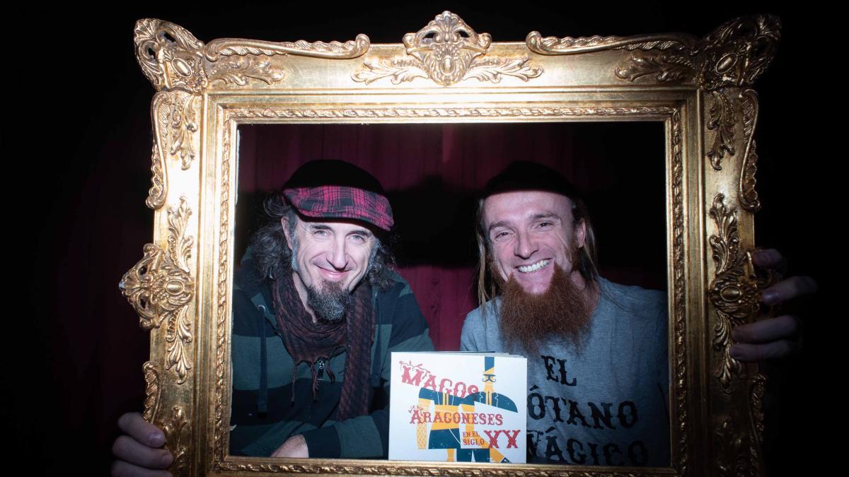 Pepe Lirrojo y Pepín Banzo rescatan en un libro la memoria de los magos